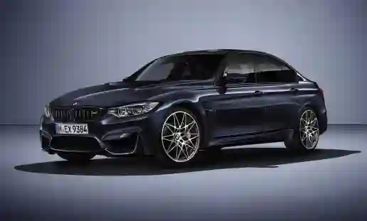 СПЕЦИАЛЬНАЯ ЛИМИТИРОВАННАЯ СЕРИЯ BMW M3 «30 YEARS M3»