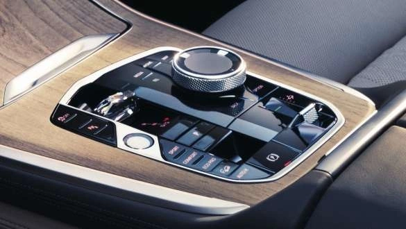 BMW X7 рестайлинг 2022