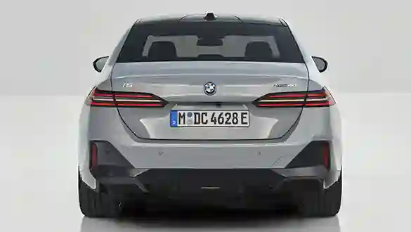 BMW 5 серии рестайлинг 2023
