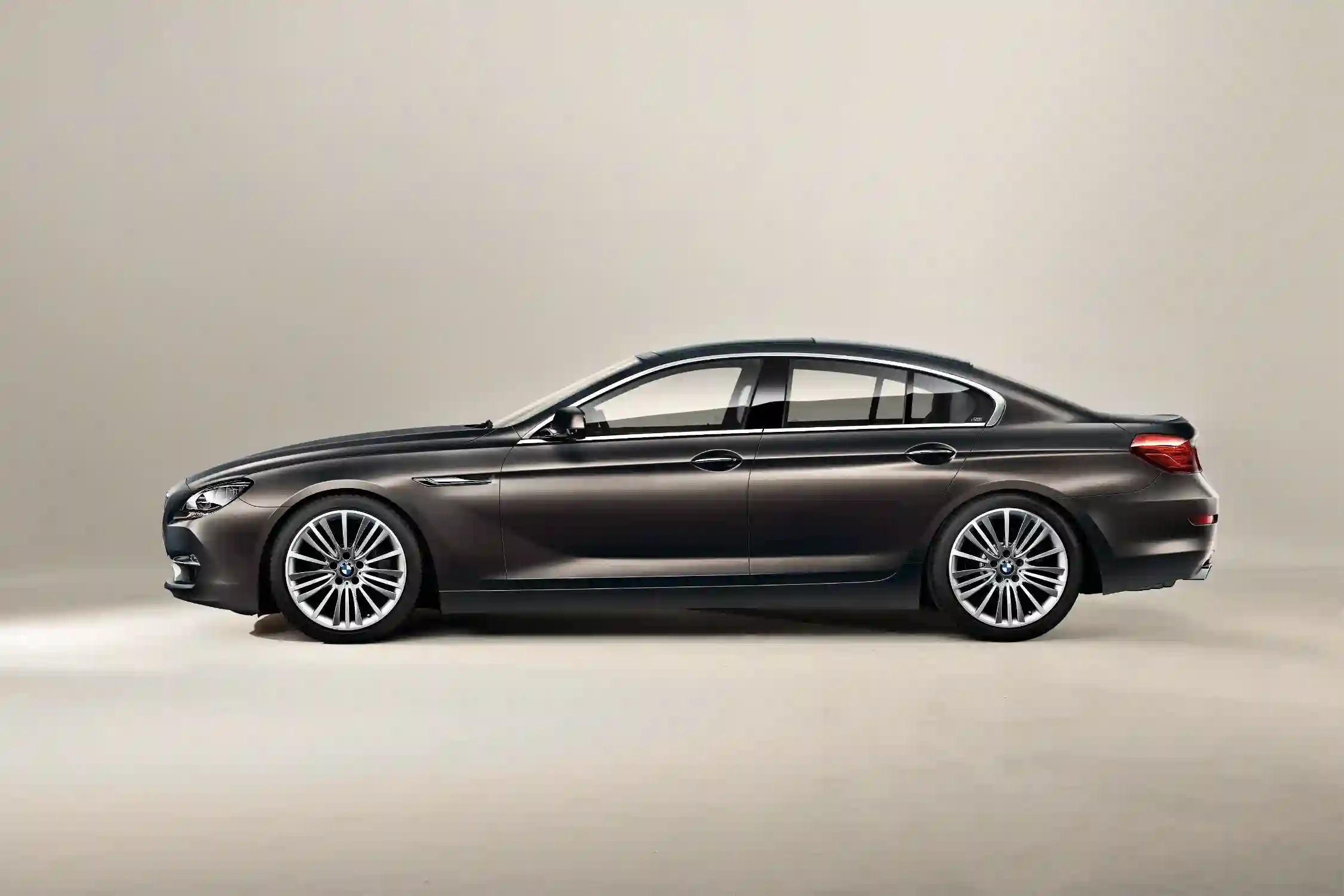 BMW 6 серии Coupe и GranCoupe: подробный обзор.