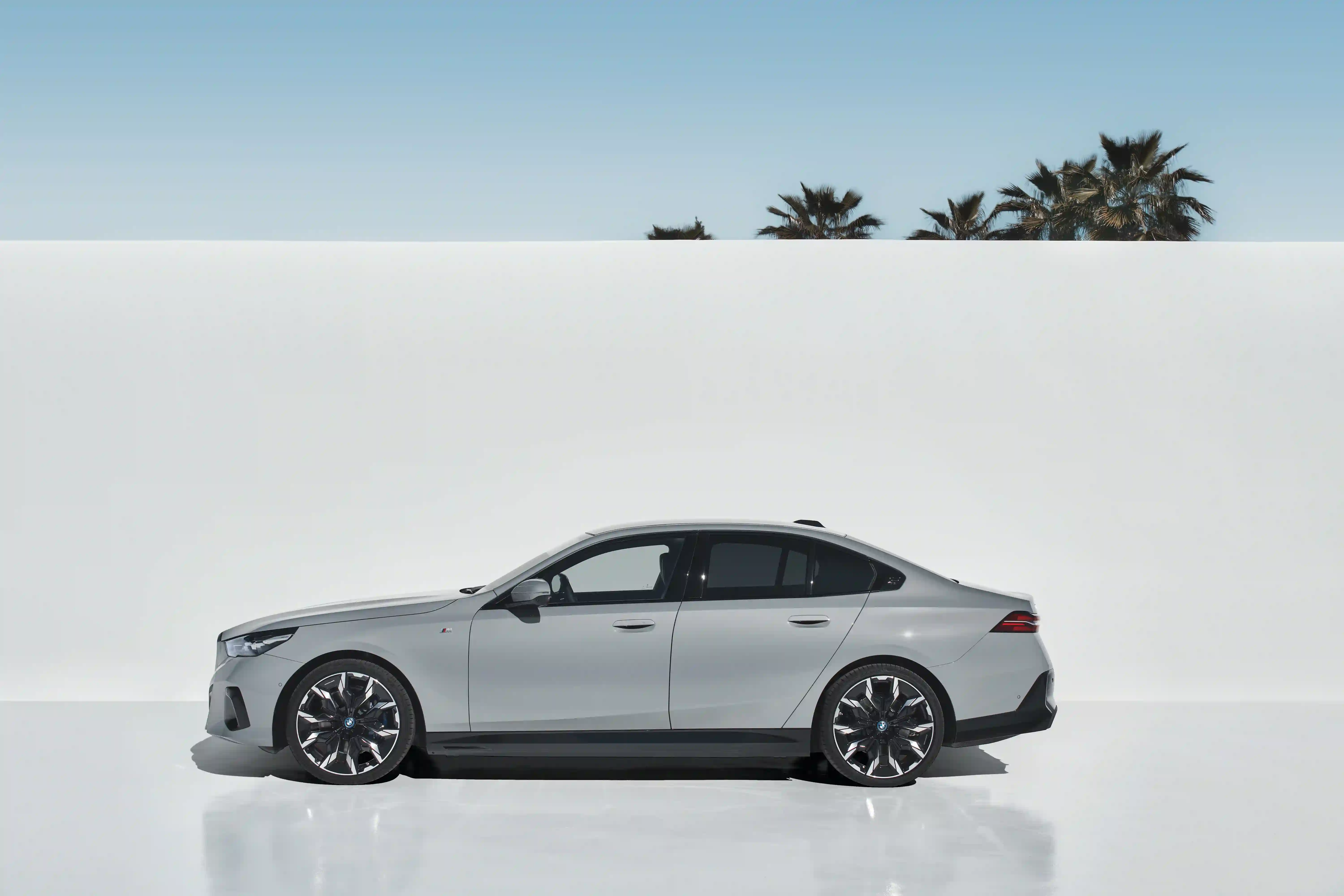 BMW 5 серии рестайлинг 2023